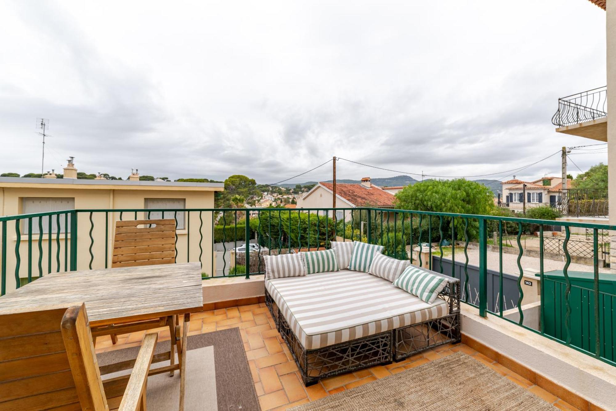 Cocon Comfortable Vue Mer, Clim Et Parking Sanary-sur-Mer Exterior foto