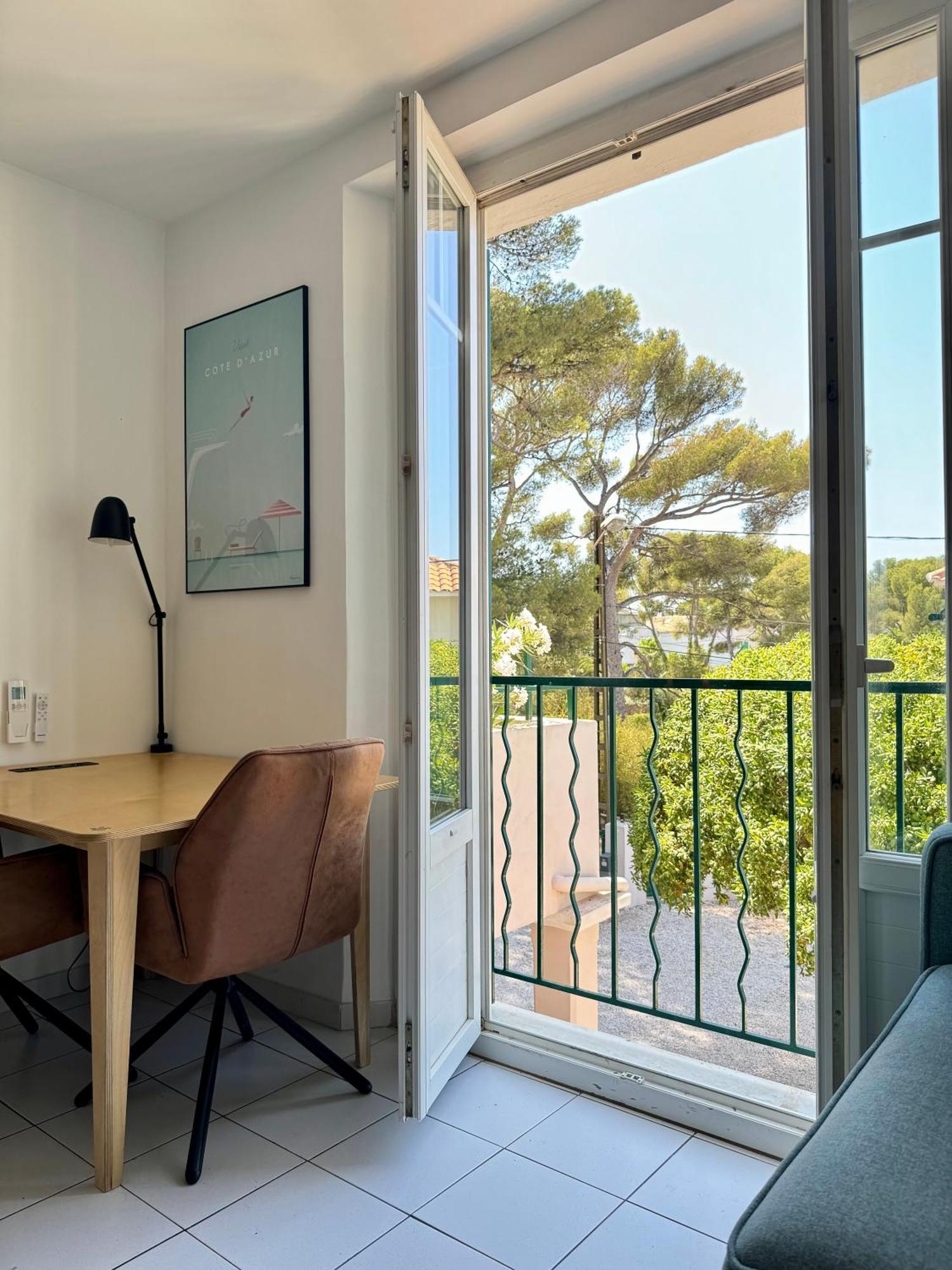 Cocon Comfortable Vue Mer, Clim Et Parking Sanary-sur-Mer Exterior foto