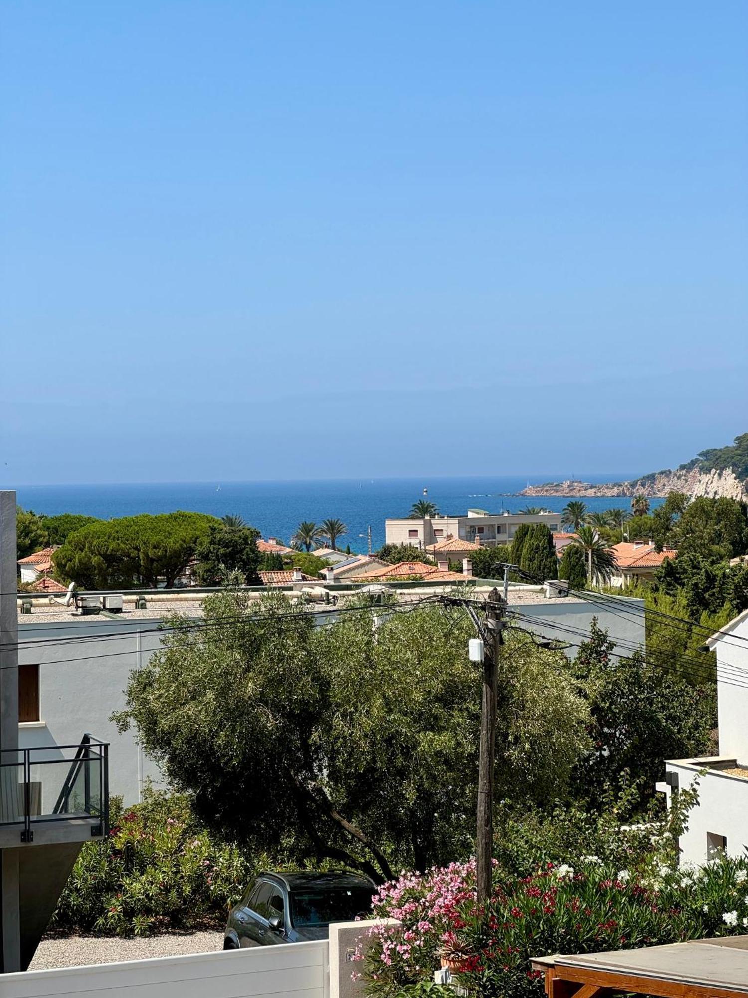 Cocon Comfortable Vue Mer, Clim Et Parking Sanary-sur-Mer Exterior foto